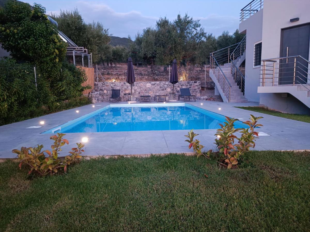 קלמאטה Evilenia Luxury Apartments מראה חיצוני תמונה