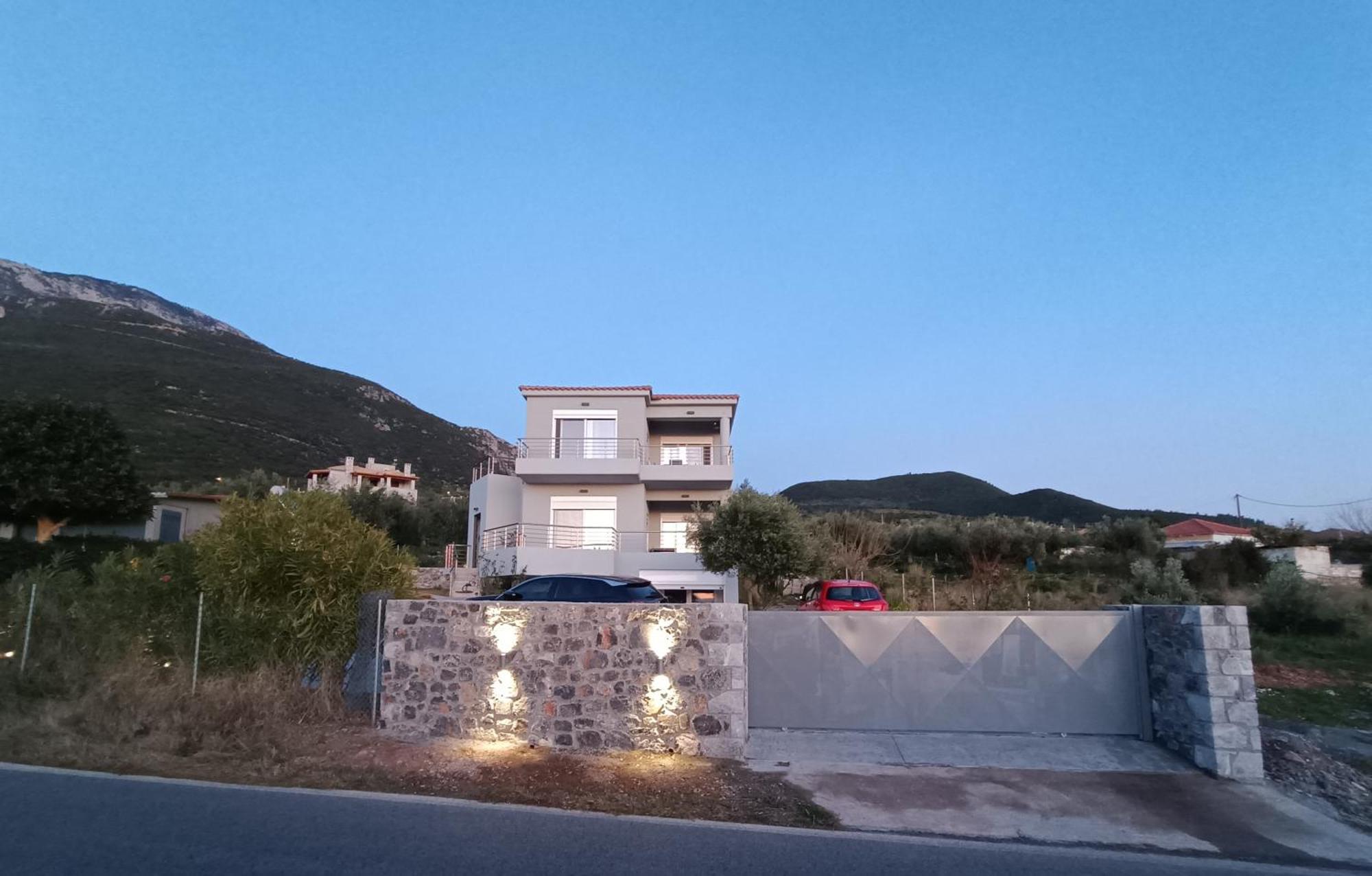 קלמאטה Evilenia Luxury Apartments מראה חיצוני תמונה